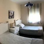 펜션 Garden Townhouse 에스테포나