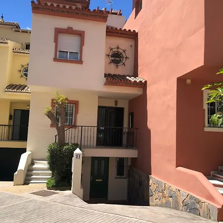 Garden Townhouse Tatil Evi Estepona