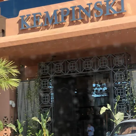 別荘 Garden Townhouse エステポナ